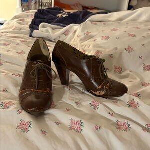 Brown Women's Lace-Up Loafers
